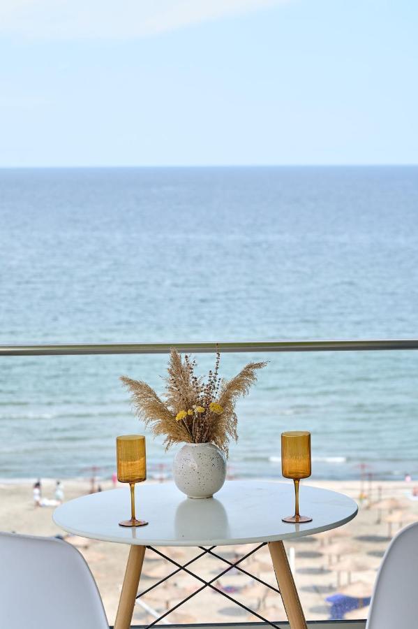 Paradise Sea View 2Bd Apt Spa N Pools Beach Resort Năvodari Екстериор снимка